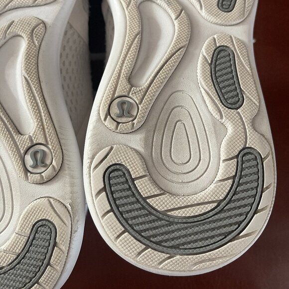 Lululemon Chargefeel Workout Low Top Women's White Sneakers Size: 7.5 - Picture 15 of 16